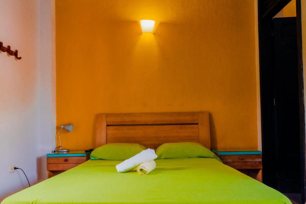 Aluna Hostel B&B Santa Marta  Exterior photo