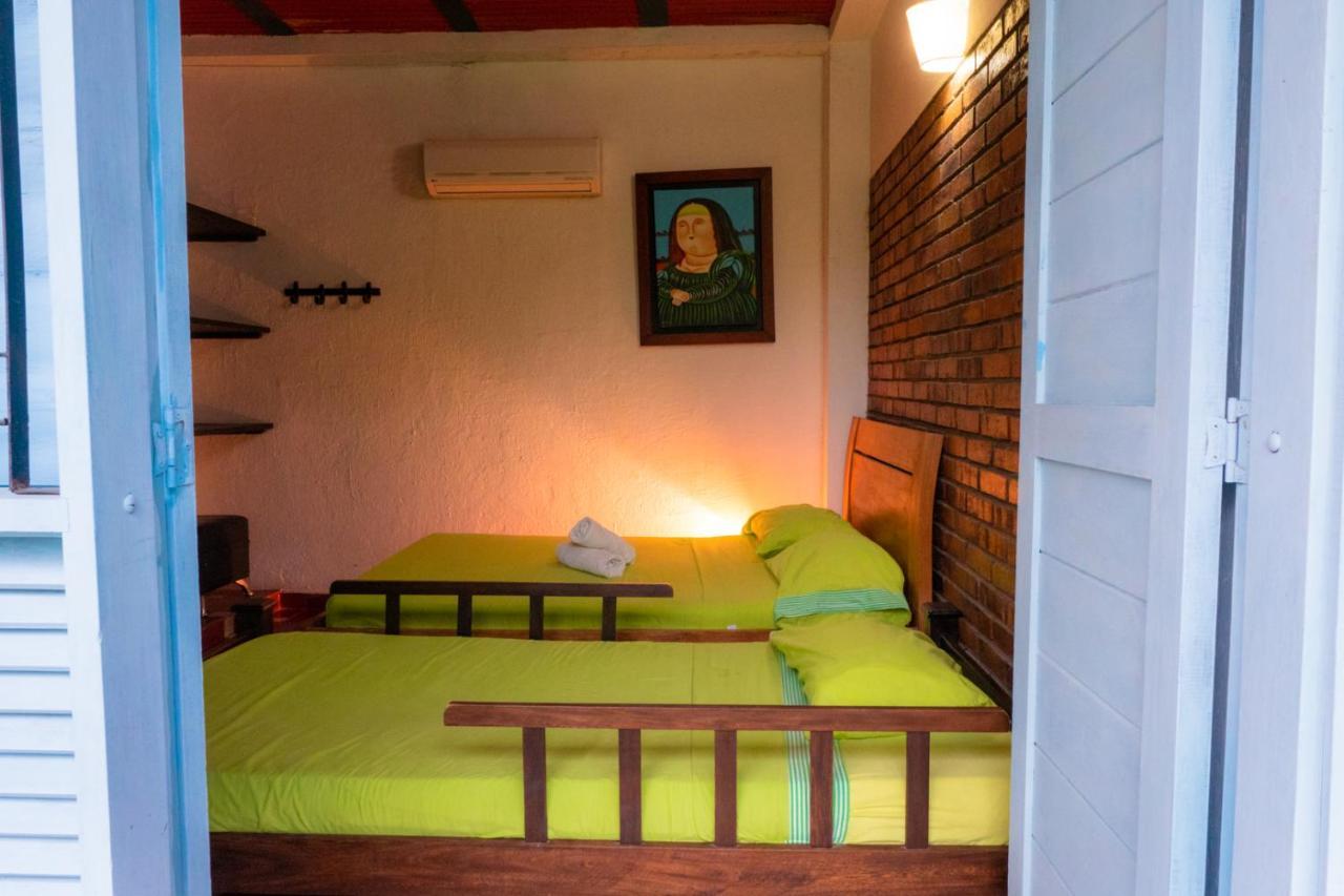 Aluna Hostel B&B Santa Marta  Exterior photo