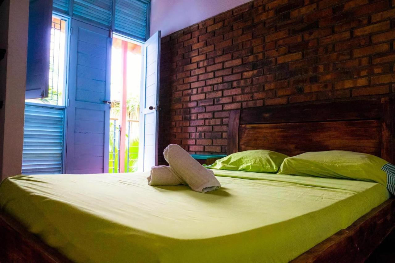 Aluna Hostel B&B Santa Marta  Exterior photo